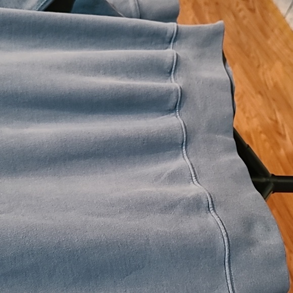 American Eagle Distressed Crewneck Sweatshirt Size XS - Picture 5 of 9